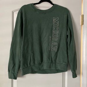 vintage embroidered crew neck